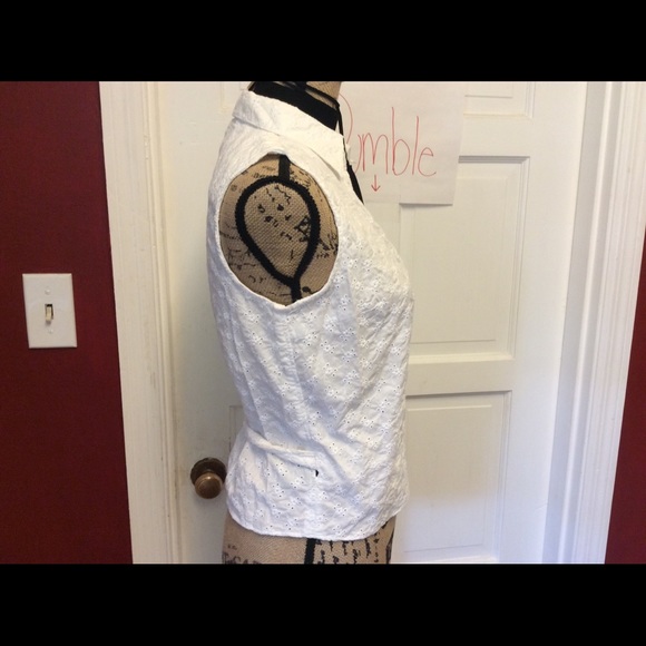 Ralph Lauren wrap Eyelet blouse - Picture 7 of 8